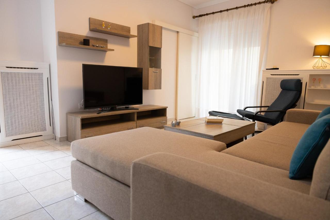 Spacious Apartment Close To The Sea And The City Center Ateny Zewnętrze zdjęcie